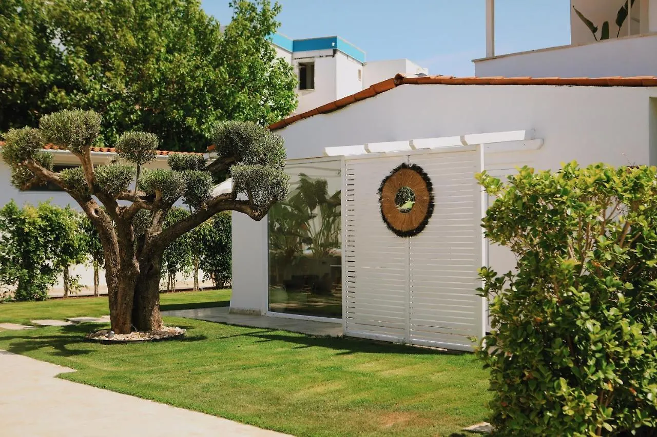 Lavinya Otel Golturkbuku